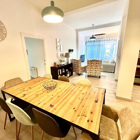 Acogedor Apt 8Pax 4Bdr 2Bth- Cozyhomesevilla2 Kültér fotó