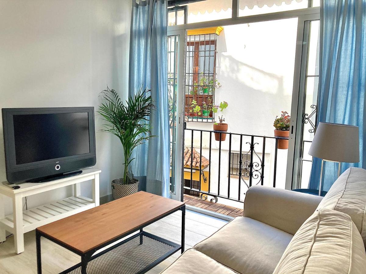 Acogedor Apt 8Pax 4Bdr 2Bth- Cozyhomesevilla2 Kültér fotó