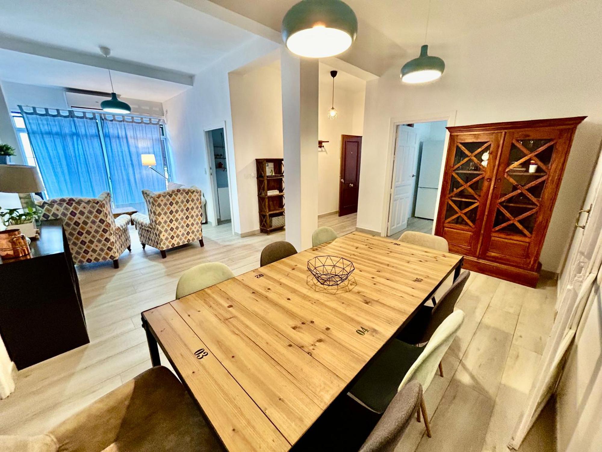 Acogedor Apt 8Pax 4Bdr 2Bth- Cozyhomesevilla2 Kültér fotó