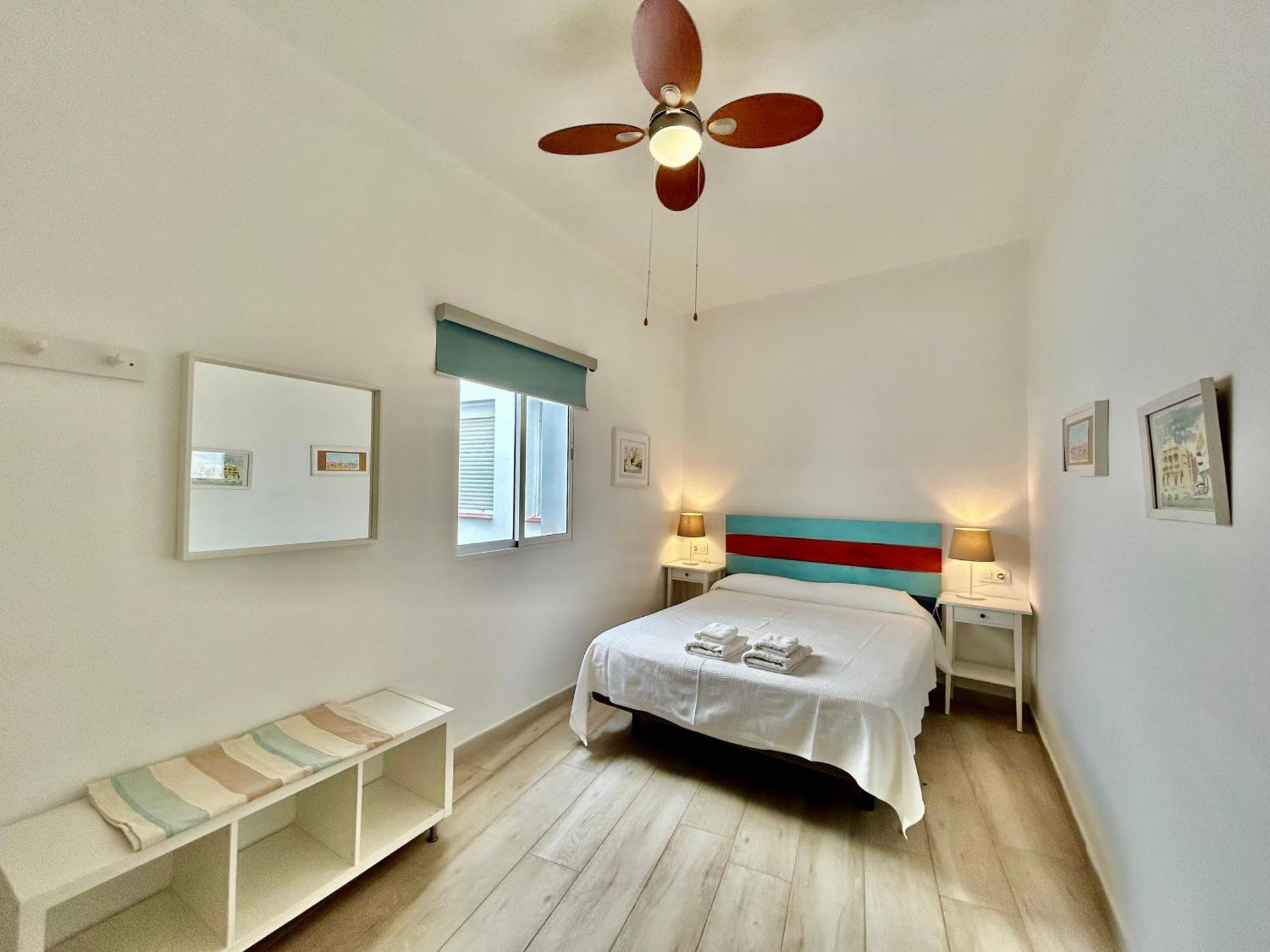 Acogedor Apt 8Pax 4Bdr 2Bth- Cozyhomesevilla2 Kültér fotó