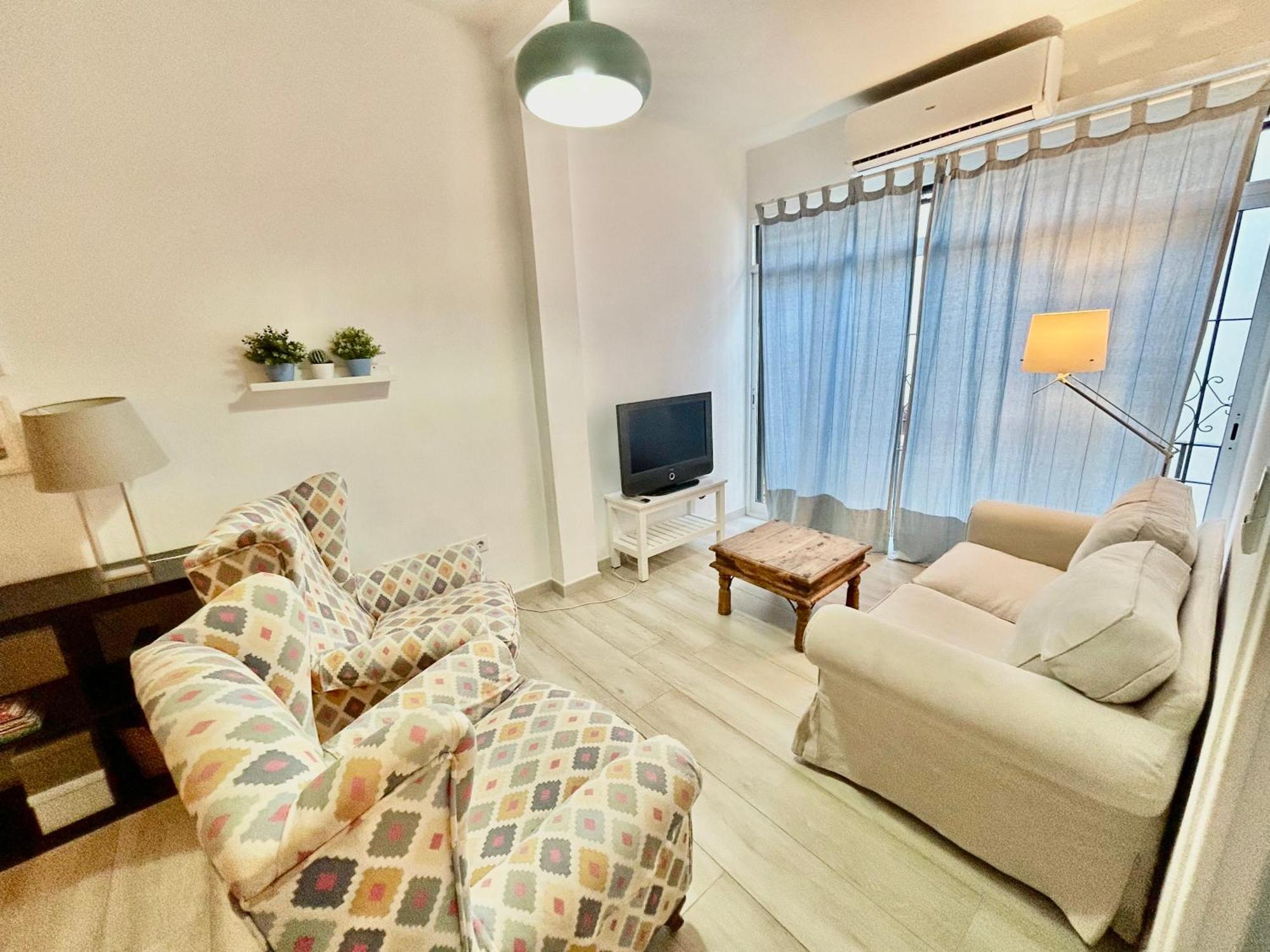 Acogedor Apt 8Pax 4Bdr 2Bth- Cozyhomesevilla2 Kültér fotó