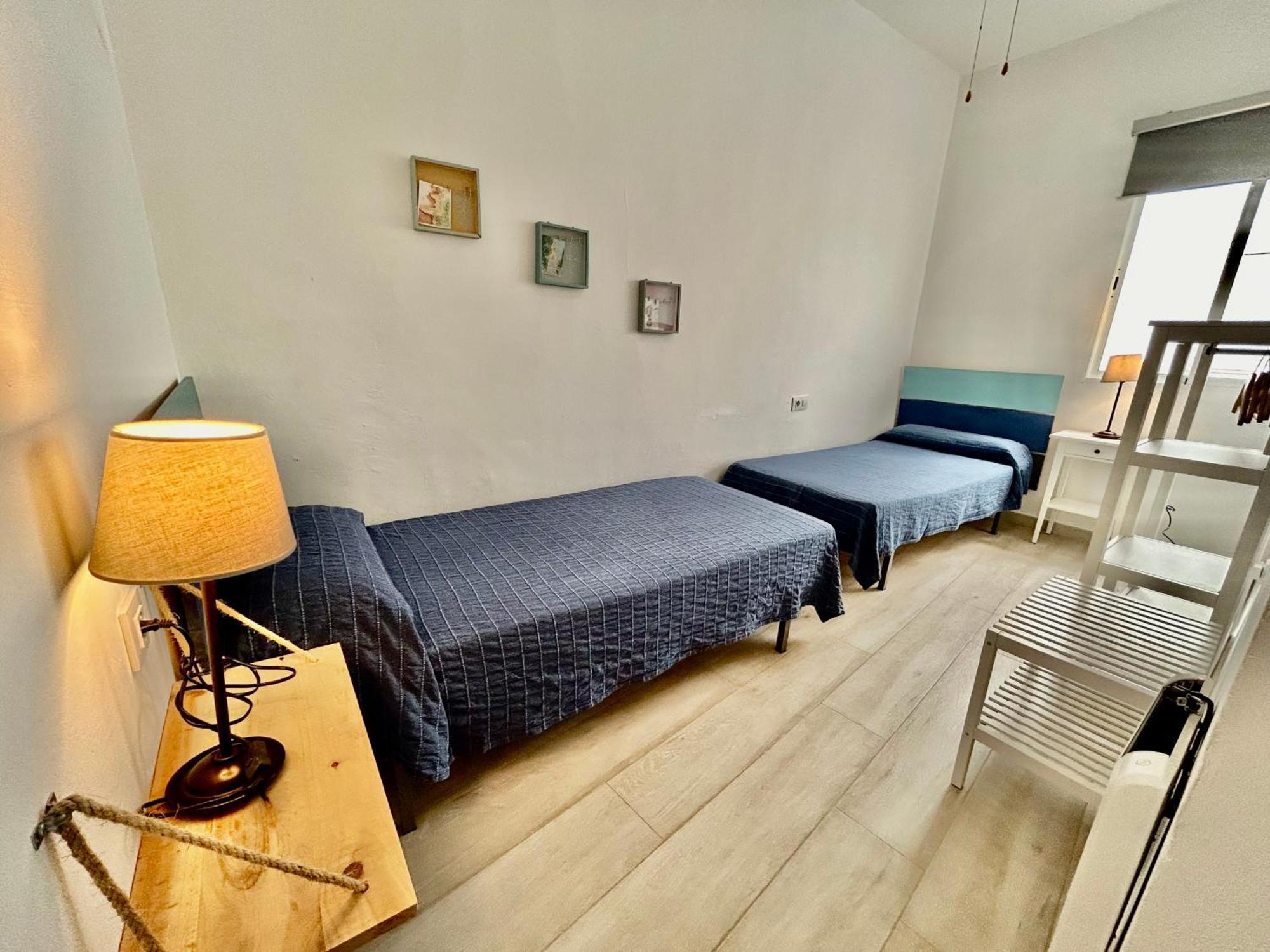 Acogedor Apt 8Pax 4Bdr 2Bth- Cozyhomesevilla2 Kültér fotó