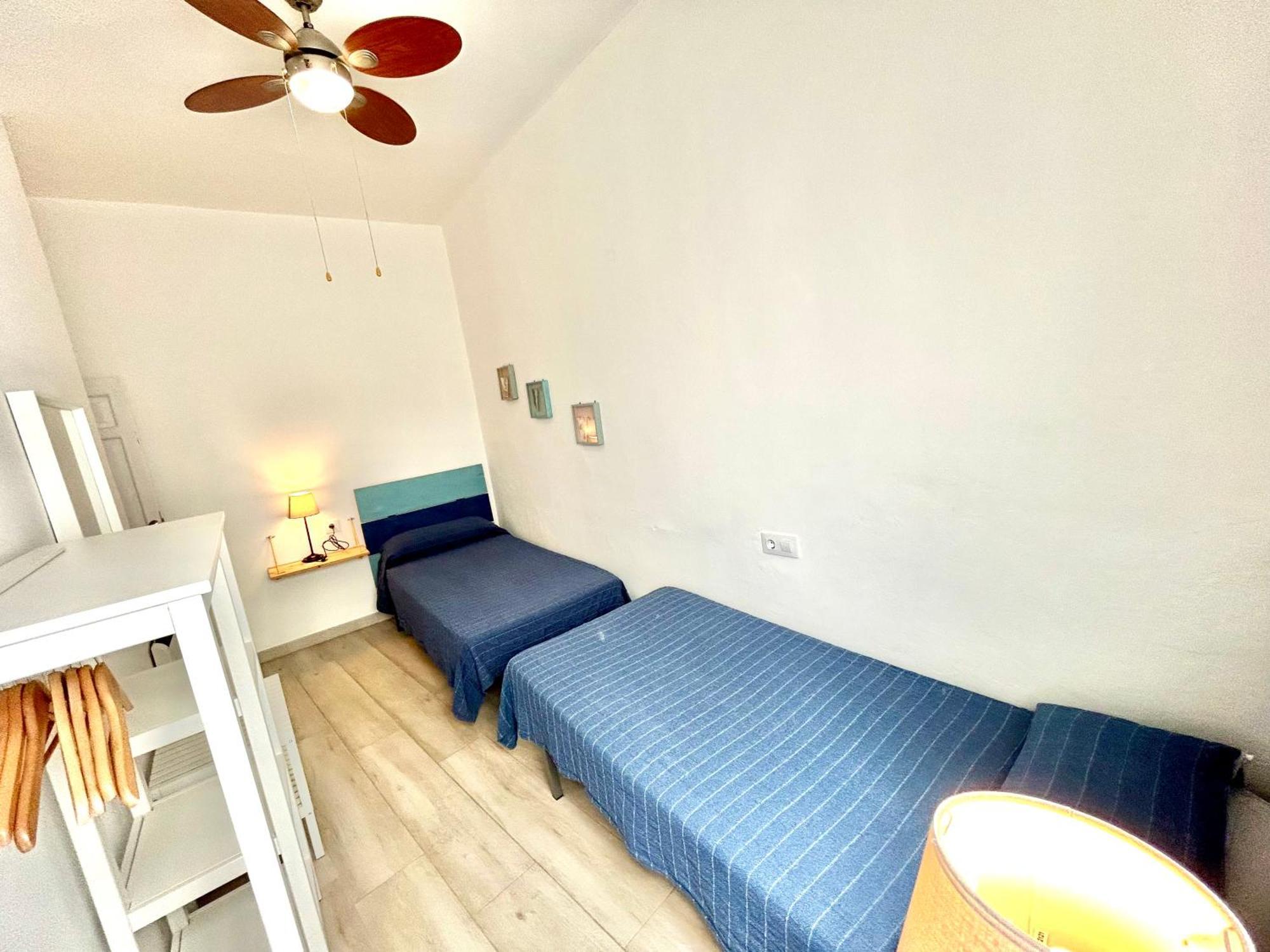 Acogedor Apt 8Pax 4Bdr 2Bth- Cozyhomesevilla2 Kültér fotó